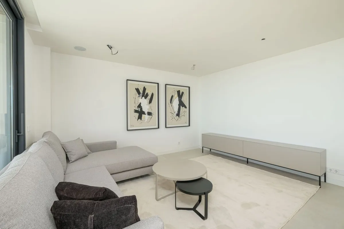 f2c7c53d-6ee2-4665-bc38-b6680994b95f