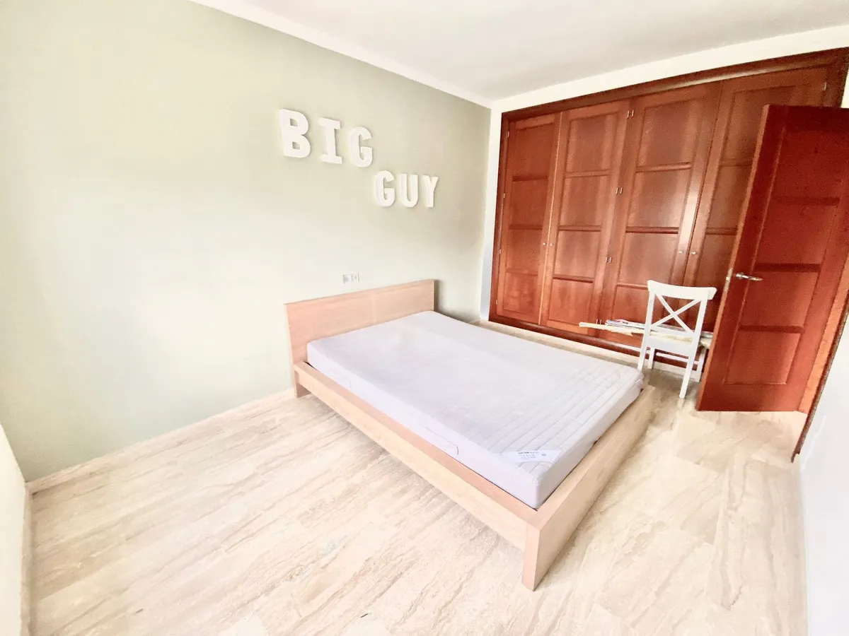 f6b250b2-0e50-4070-bbe0-3cd7fd5f27c8