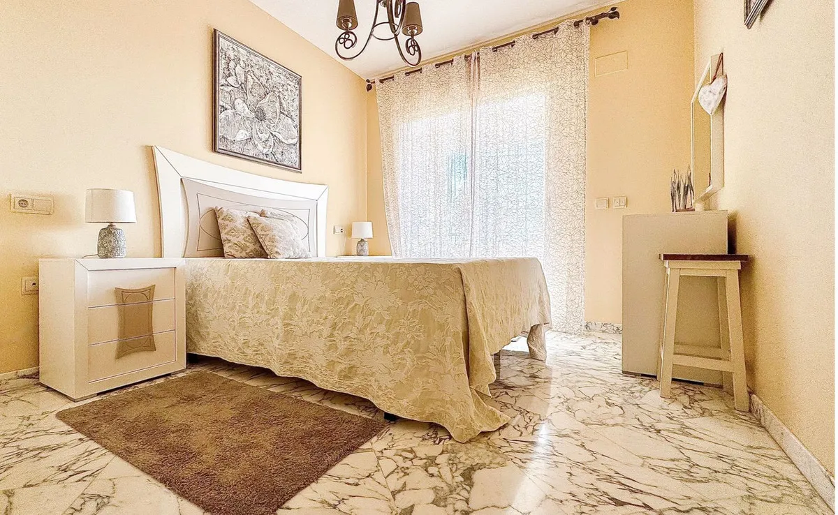 c6394243-e889-4f02-b680-cb4974d5ad26