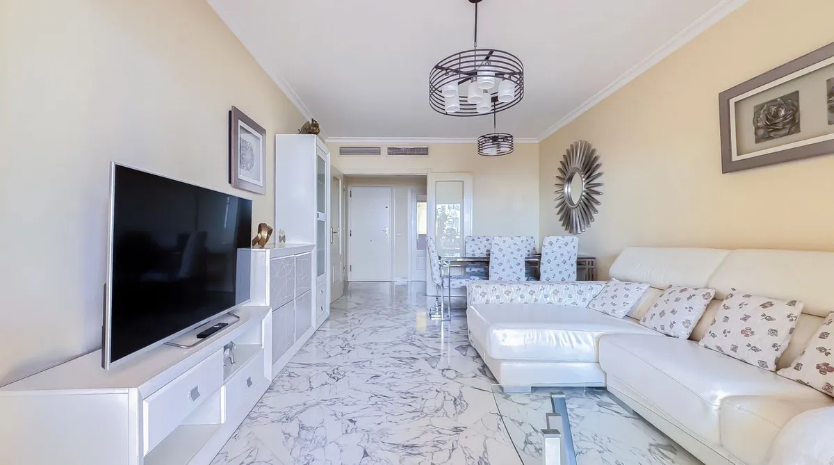 d582580c-299a-4a3e-94dc-8d09fd283cdf