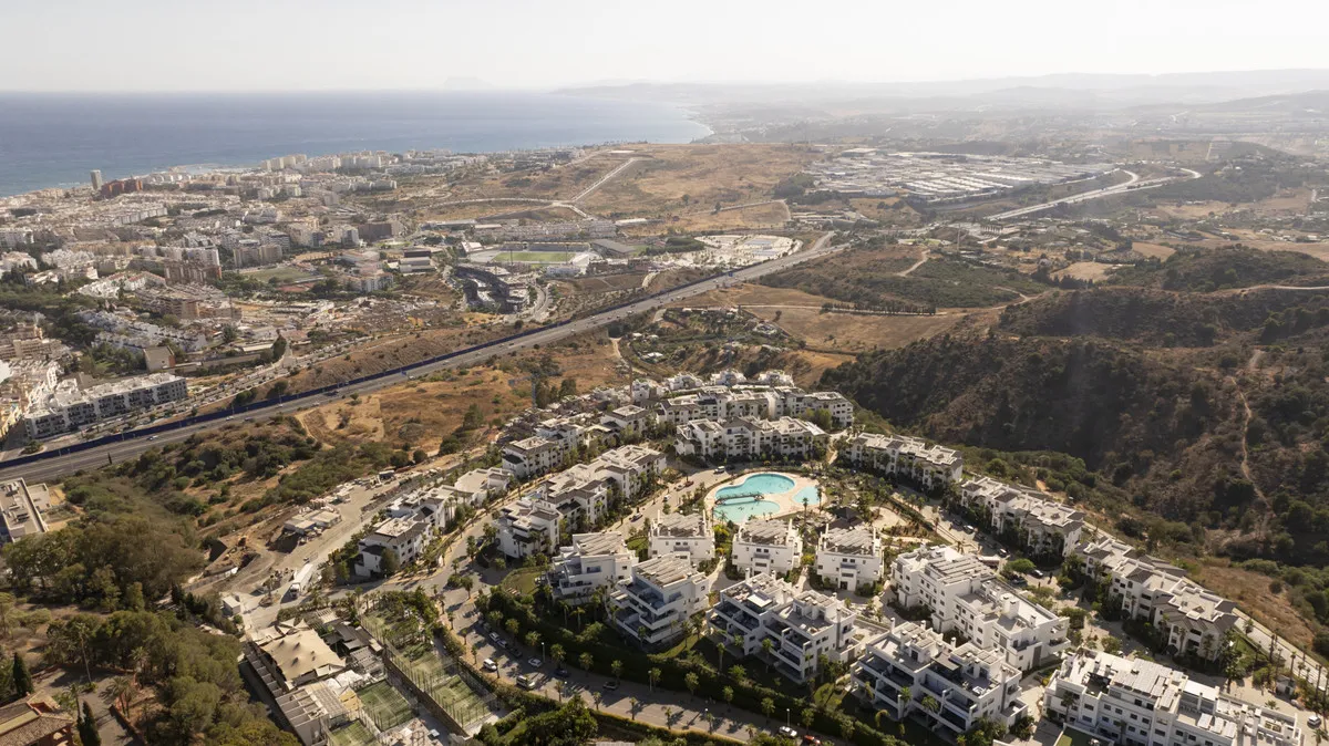 e33441b7-e54b-44ad-b2d9-ae4c82dcf59b