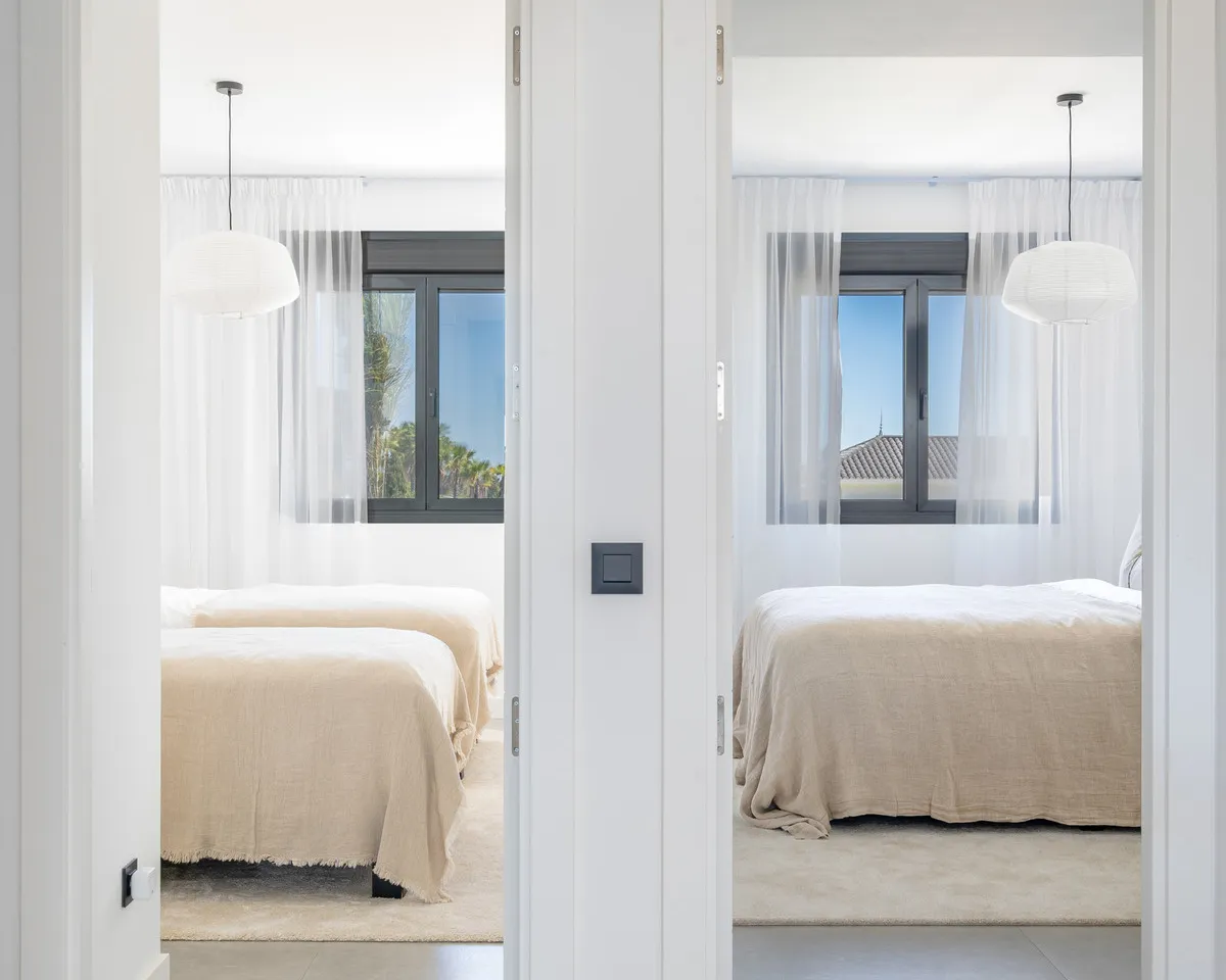 2fe3387f-db60-4ffe-93e8-1fd8aa512ff7