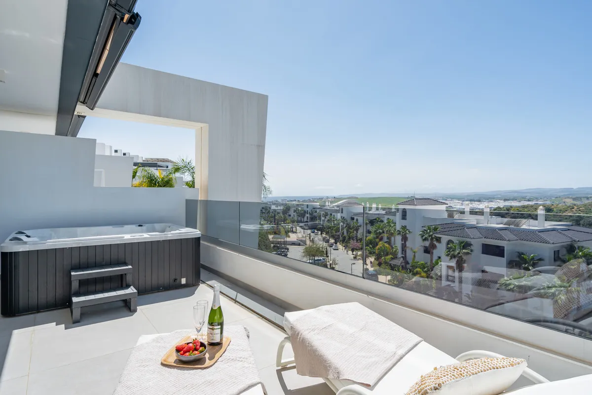 5f8f31e7-e7f3-4045-9b77-e7fd955e7d53