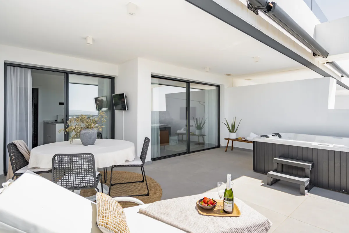 771266f8-cc76-4e8d-aa0f-94e0166a151d