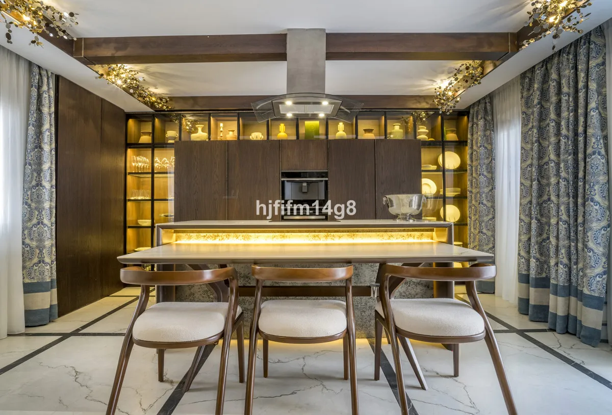 00e83f7a-594b-4ef2-ba1b-18a14c50bc09