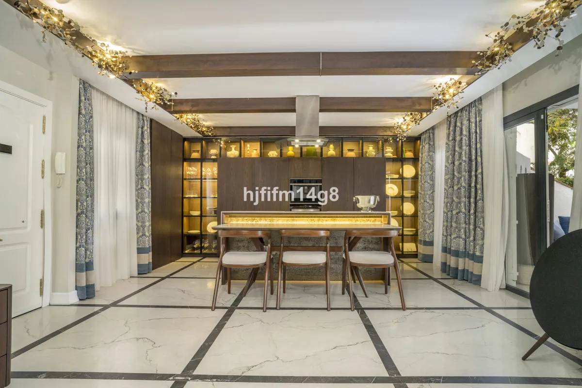 6fd77b08-80e1-4c27-a75b-6eb0d25cdfeb