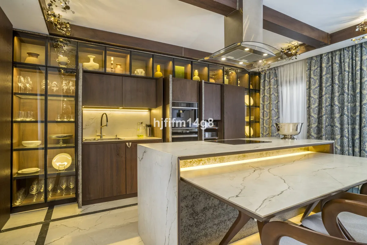 a003fb47-d42a-42cc-ba31-54a18e5816b1