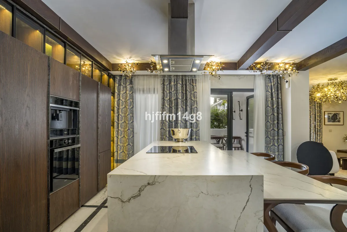 d9f96c62-41cd-46fc-a62c-77f7e0cac7ea