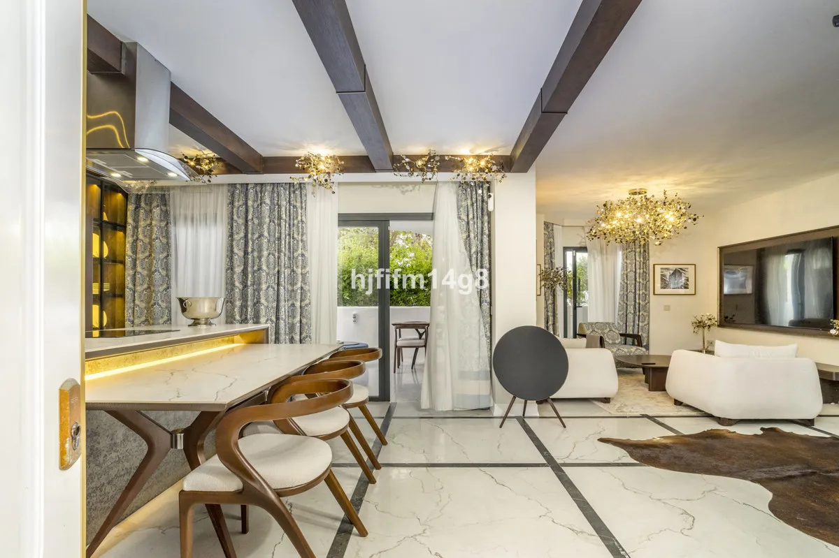 e1c95cc0-8243-43b8-9f04-bdb177e7c7f1