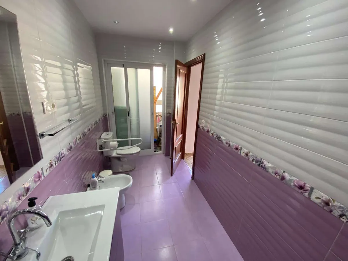 a93d8294-c4f2-45e3-bdd3-aebf7dac65d1