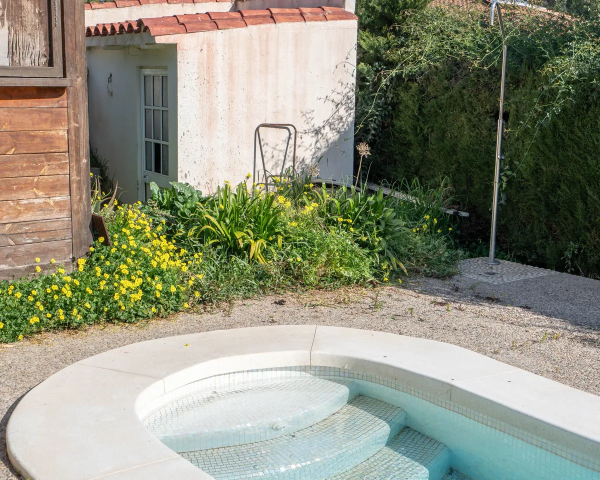 7bdd2404-01c7-4313-97ca-0724275d3240