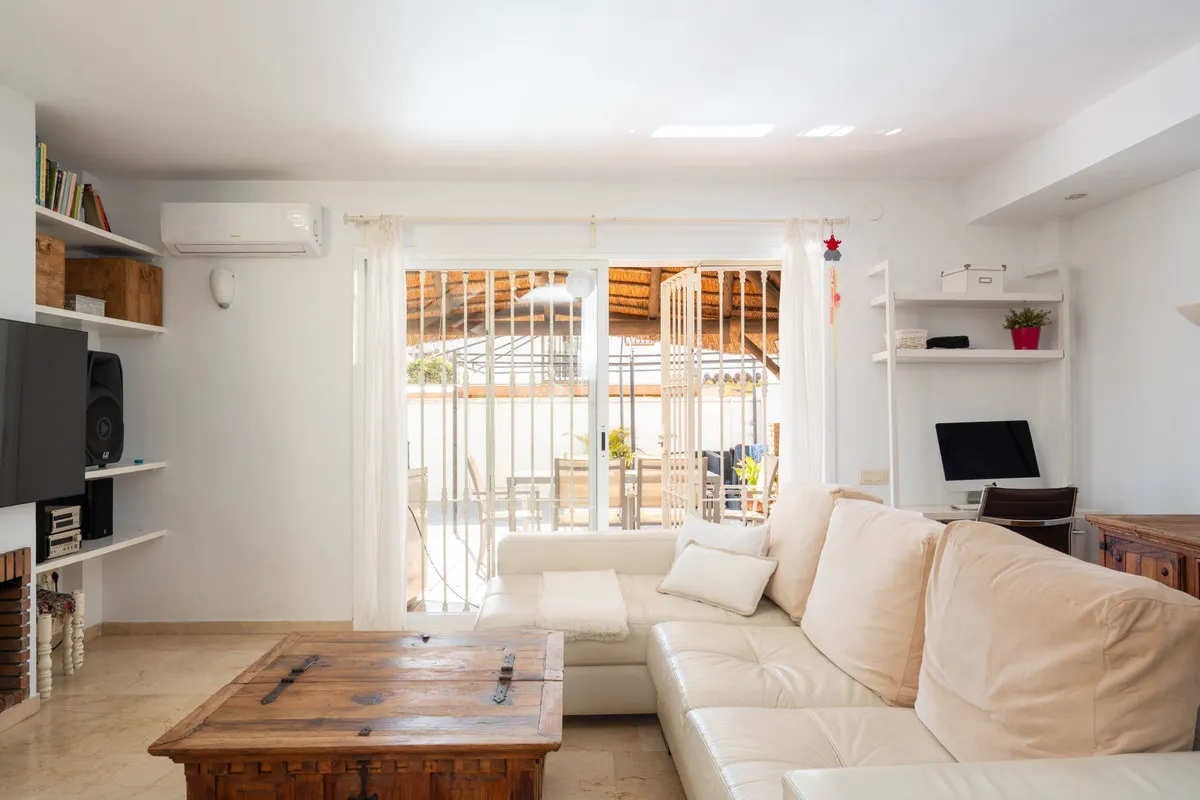 a2d0e7ed-e58d-441b-bcf5-758a5ea2e6c8