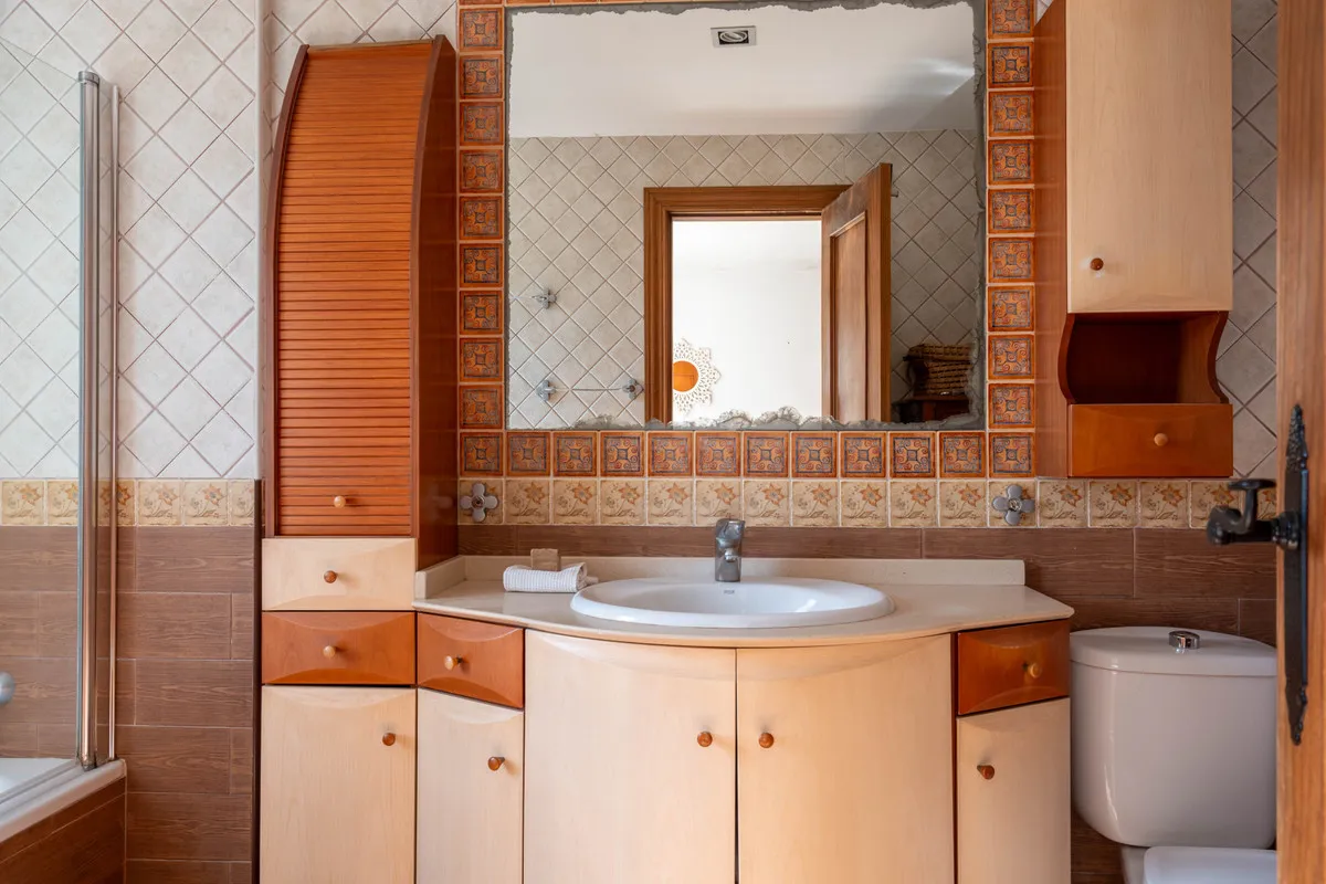 ed9ae849-fca6-469a-a6e7-634642da7f71