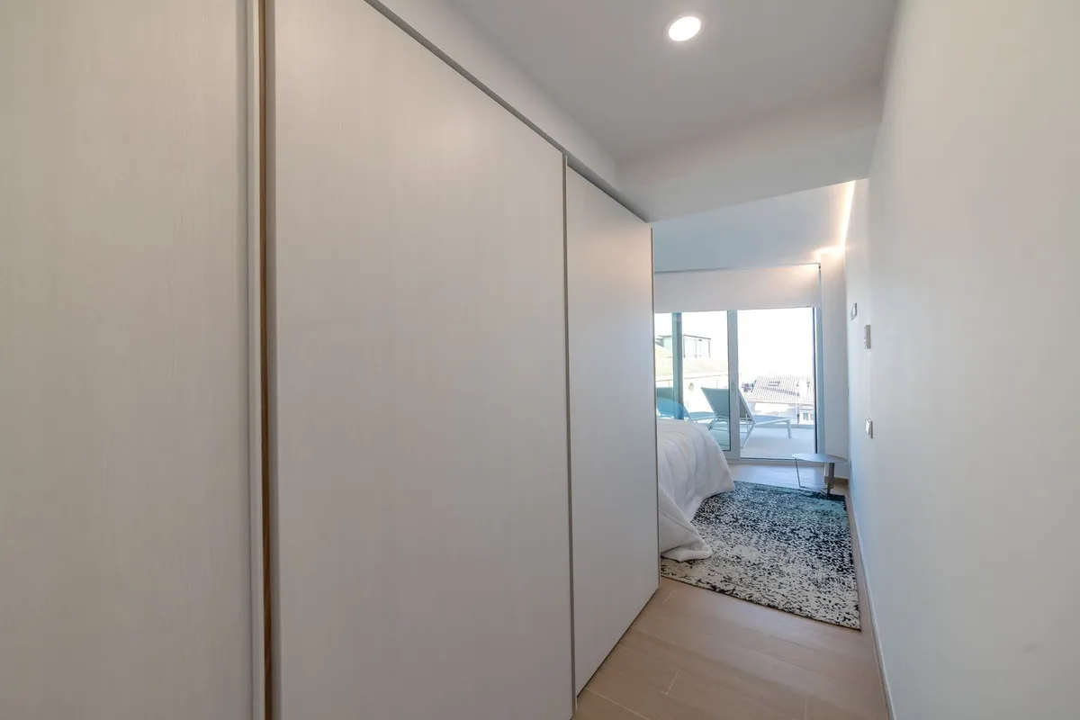 3f4cc3fe-8a92-4b6d-9823-c2c1026eae6f