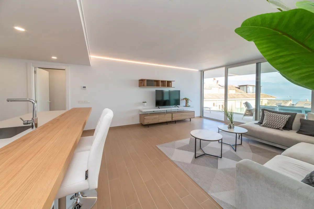 8e468746-ce47-402e-a001-10df5638a565