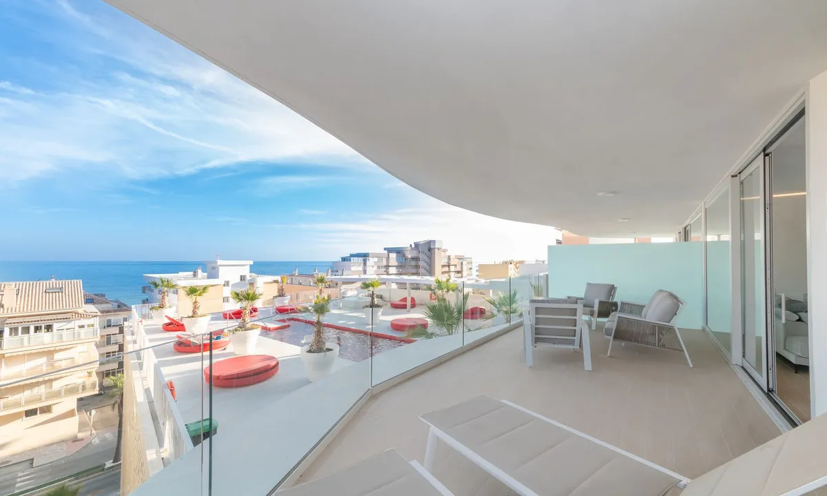 e128ca84-d18b-433d-bbd8-a866cfda6396