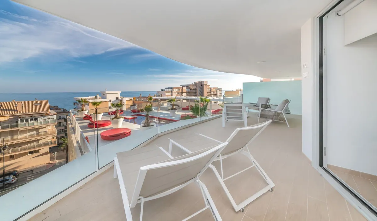 fd781d15-9ff3-44b3-ab81-bbf8cec9ea5e