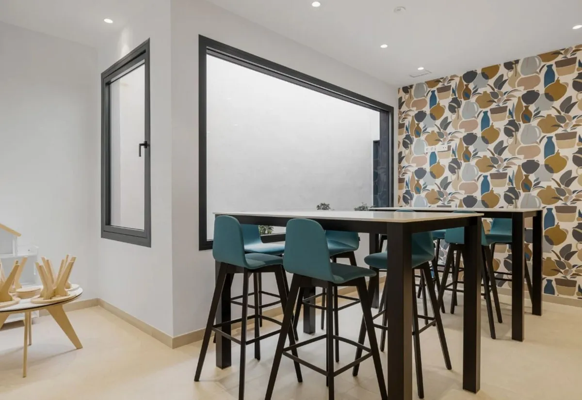 cbabf424-9f53-475c-a7ad-9d9de555ce76