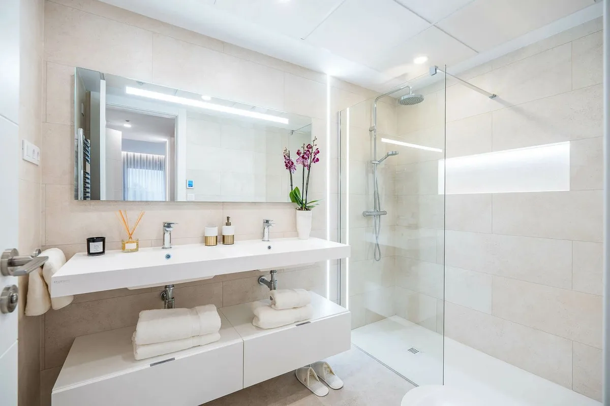 6d1e505b-ba4f-442a-abd8-4fb94f8a2a5b