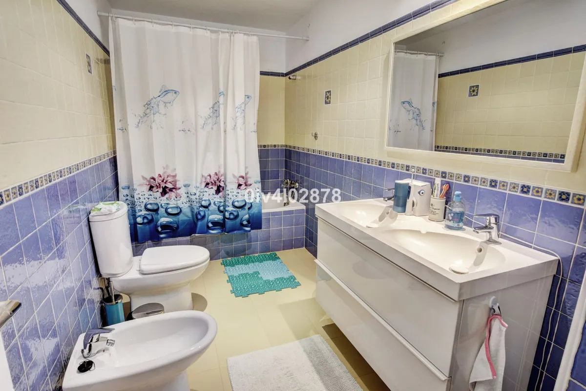 c997913a-a7bc-49a0-9d78-ff4b45c14d05