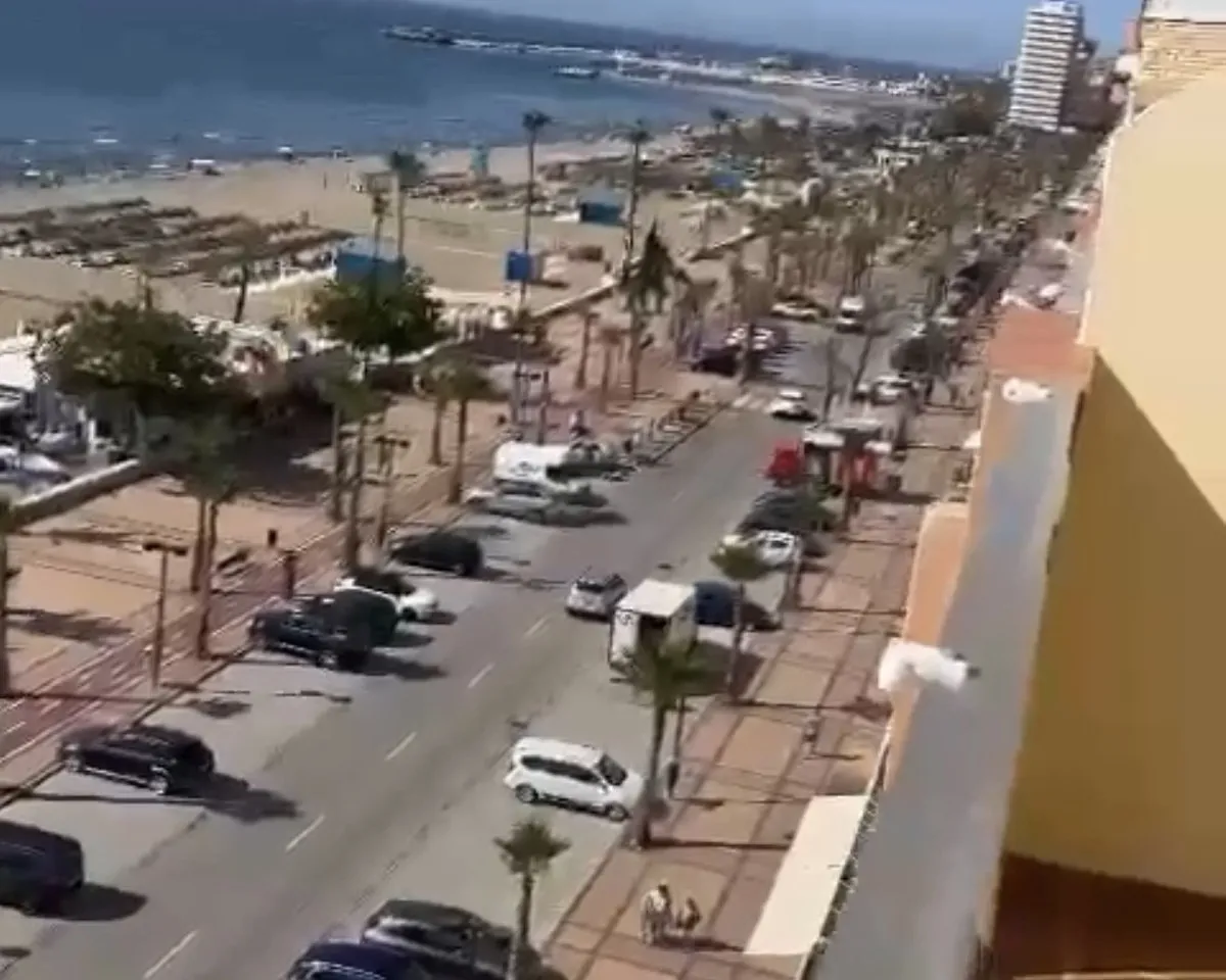 c8703876-2384-423d-8660-fd226f02b42e