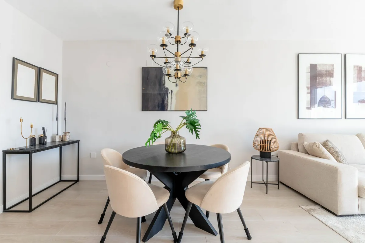 8a018c42-5fa5-4049-878b-739791139ade