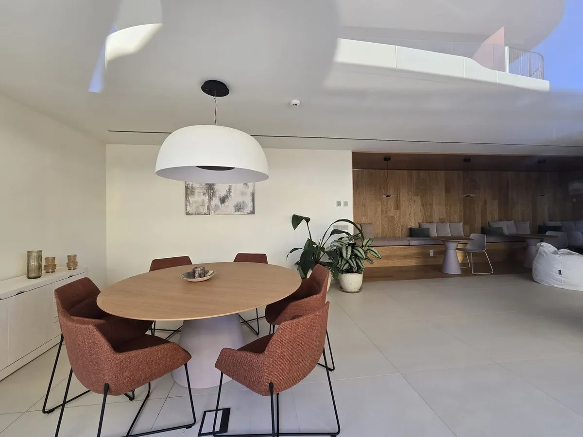 01a80c68-0681-4c6d-9af4-54848302390d