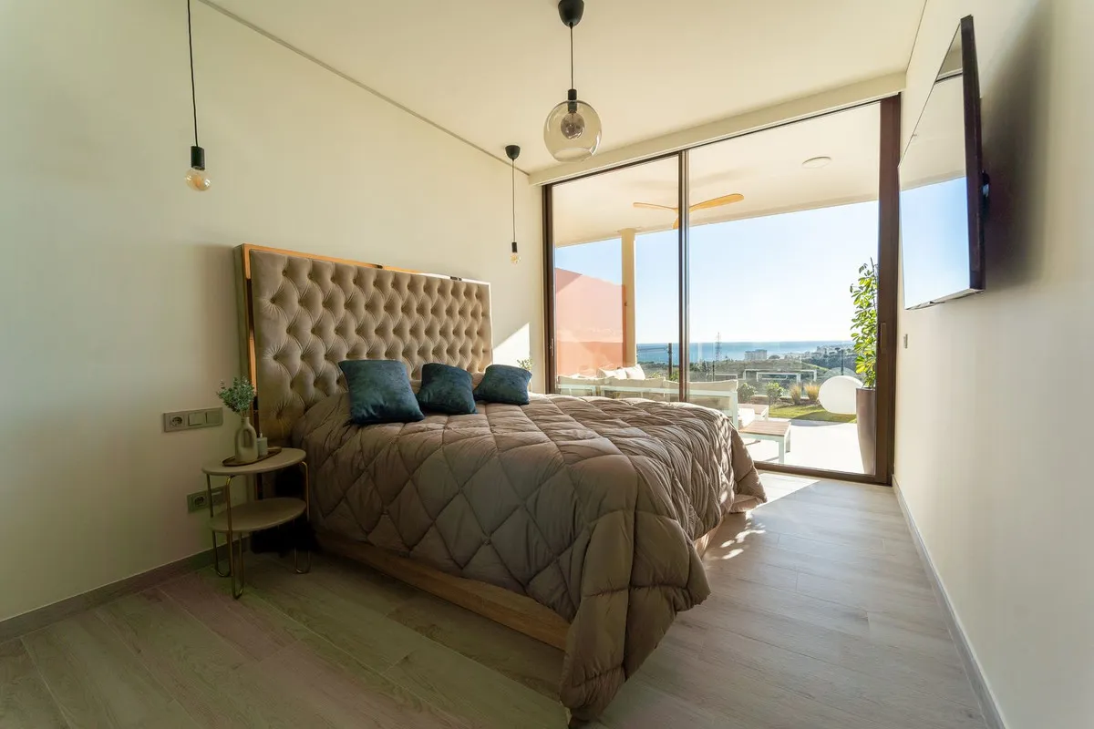 21da66c4-9216-4fb6-9a71-72017ddd5075