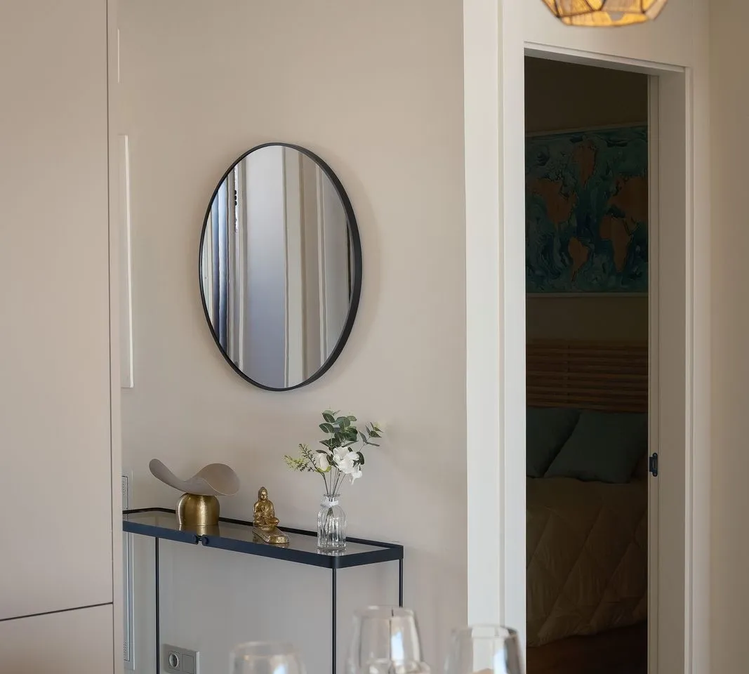 4ff6fbb9-96b3-49d9-91a7-cfd6f027f21d