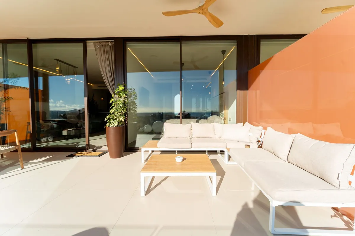 735c02e2-3bba-4f50-a04a-c58e4956b8e8