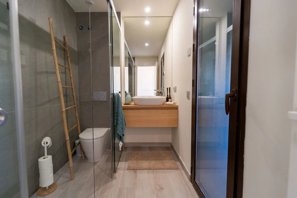 e7bd9738-e32f-417a-9235-2df2a65c6b3d