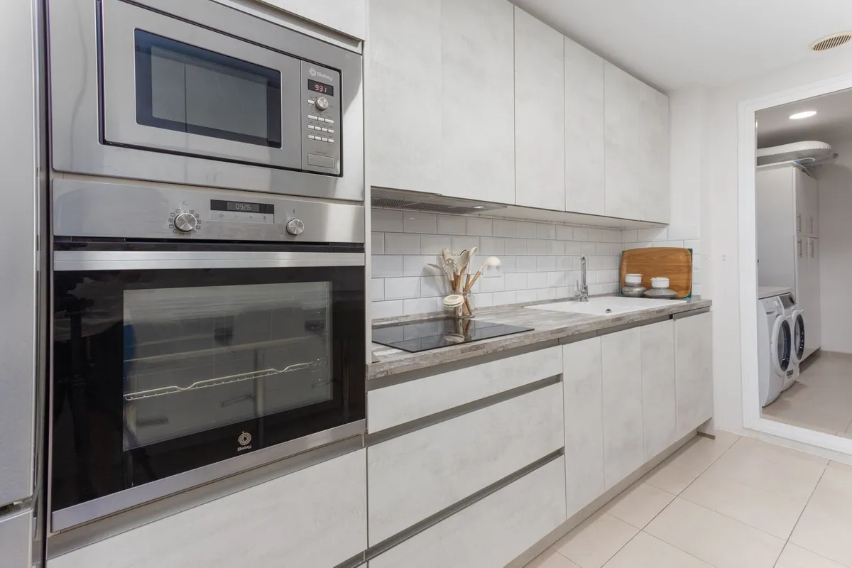 69f61741-428d-4e09-ab0e-3ecbb7f84779