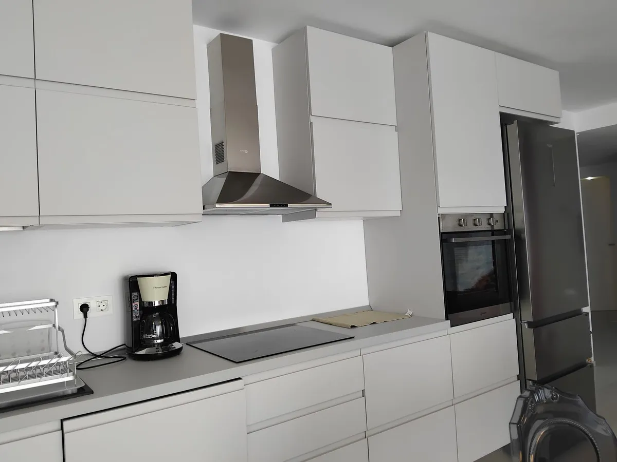 f7898030-eedb-41f3-b572-eb3ea9d1b77f