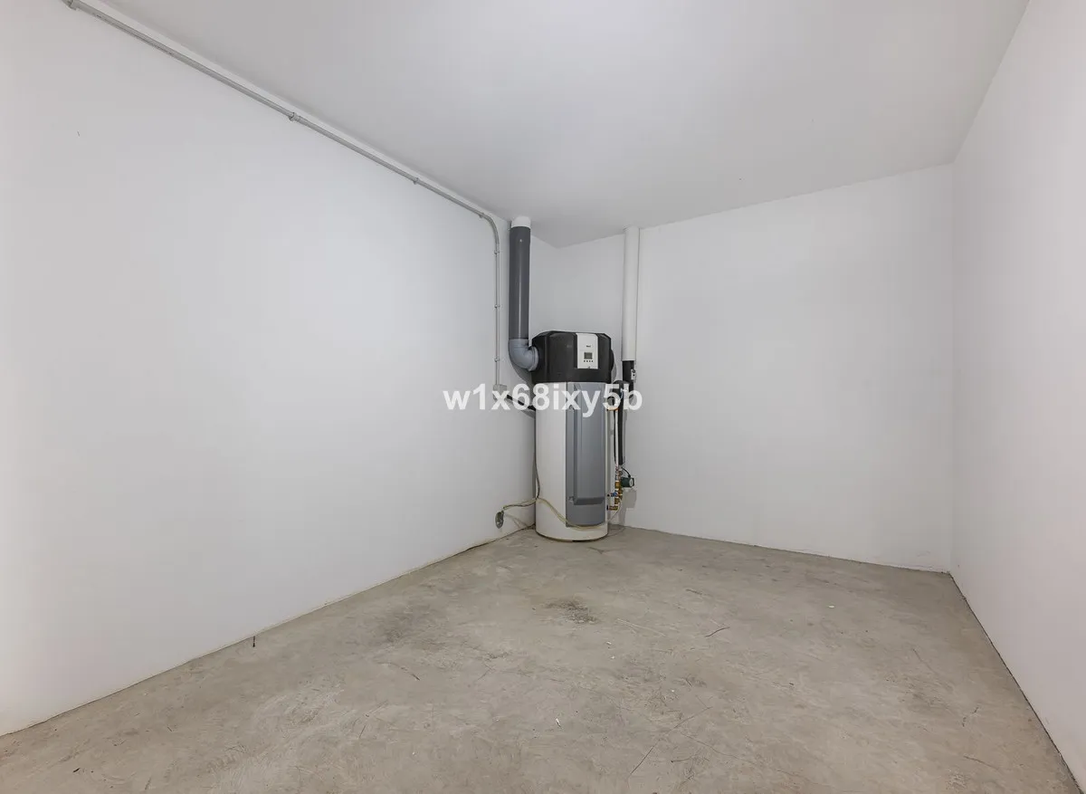 a7a372ec-8a64-4f67-b1f6-bafc7b4ac1e5