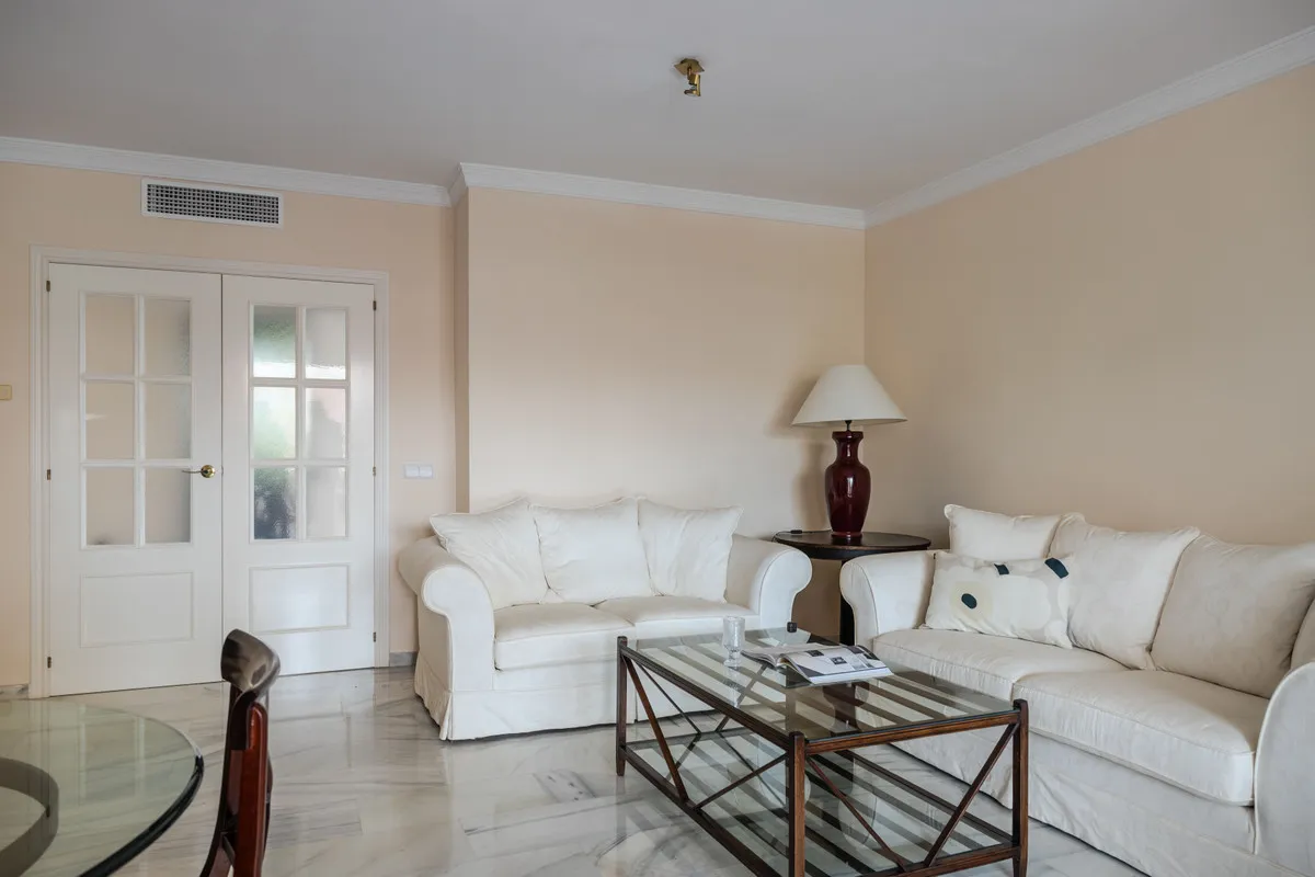 2c9354db-610a-47f3-8101-5f60b74d7a4d