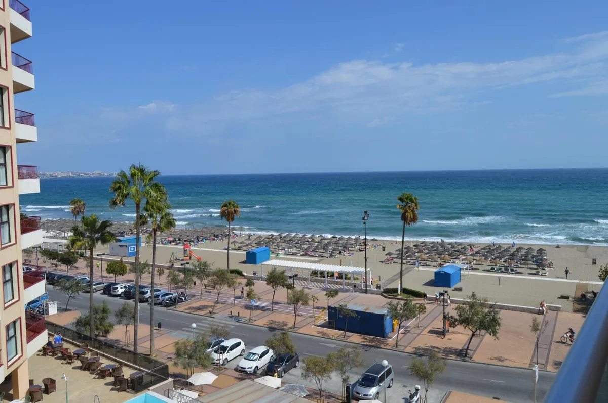 31dc131e-f1d6-4c55-9fad-179964cf3e4b