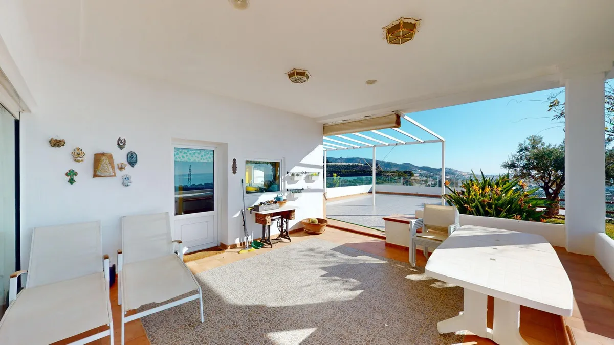 1c77e2f7-f280-41e6-af21-14c511cfbd92