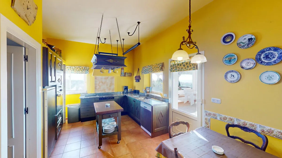 2df04b7e-6c6c-4244-883b-3f92389b2162