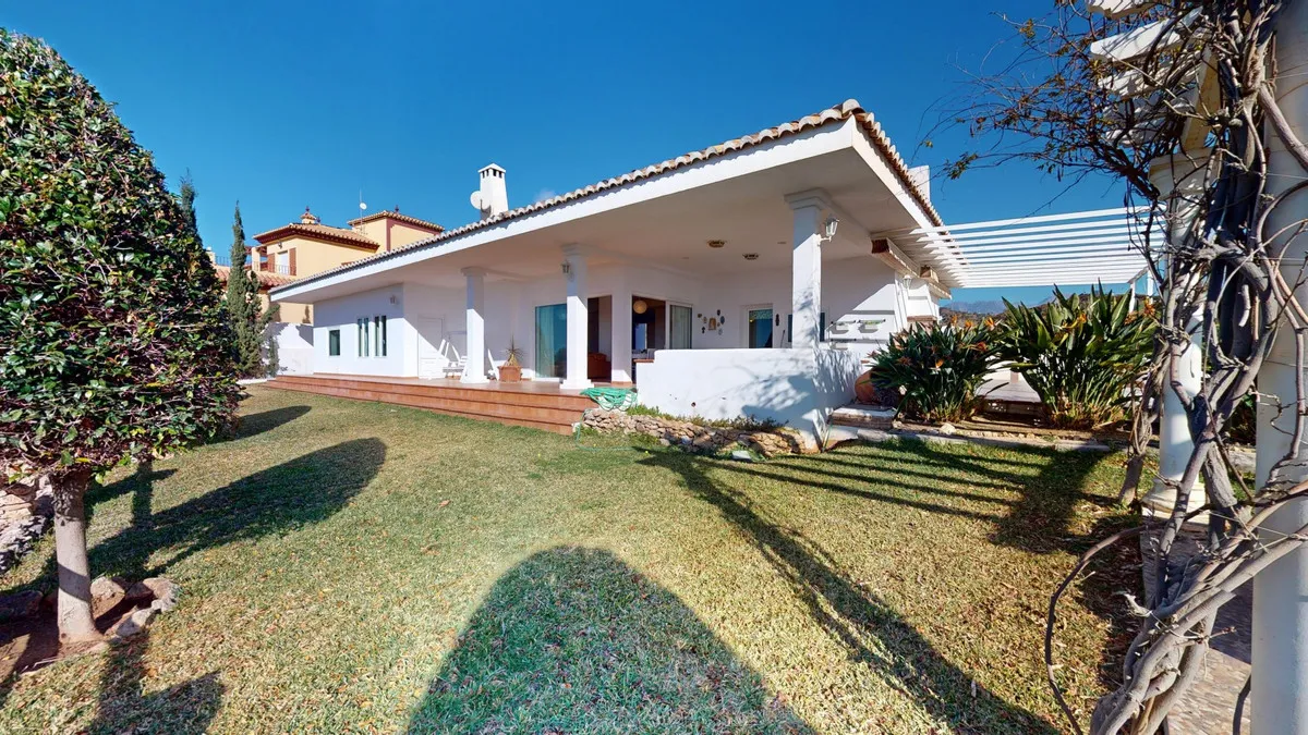 796bf585-3e96-4711-a793-5093eaa9d587