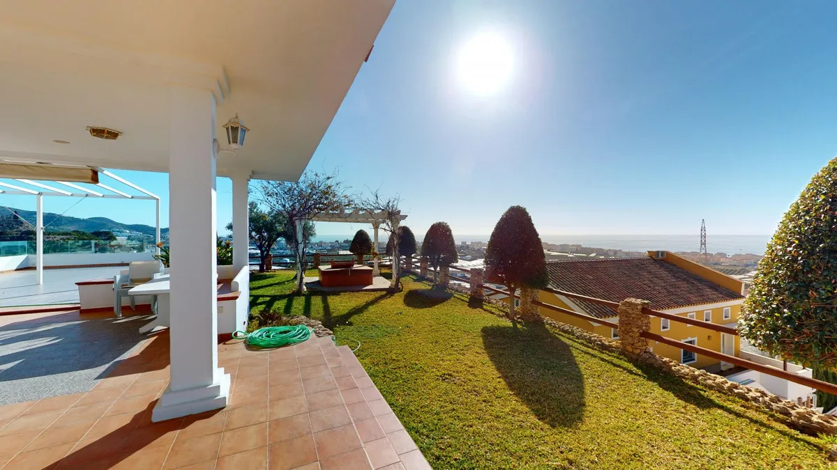 ca654697-2aaf-4694-923b-3fb85cf56072