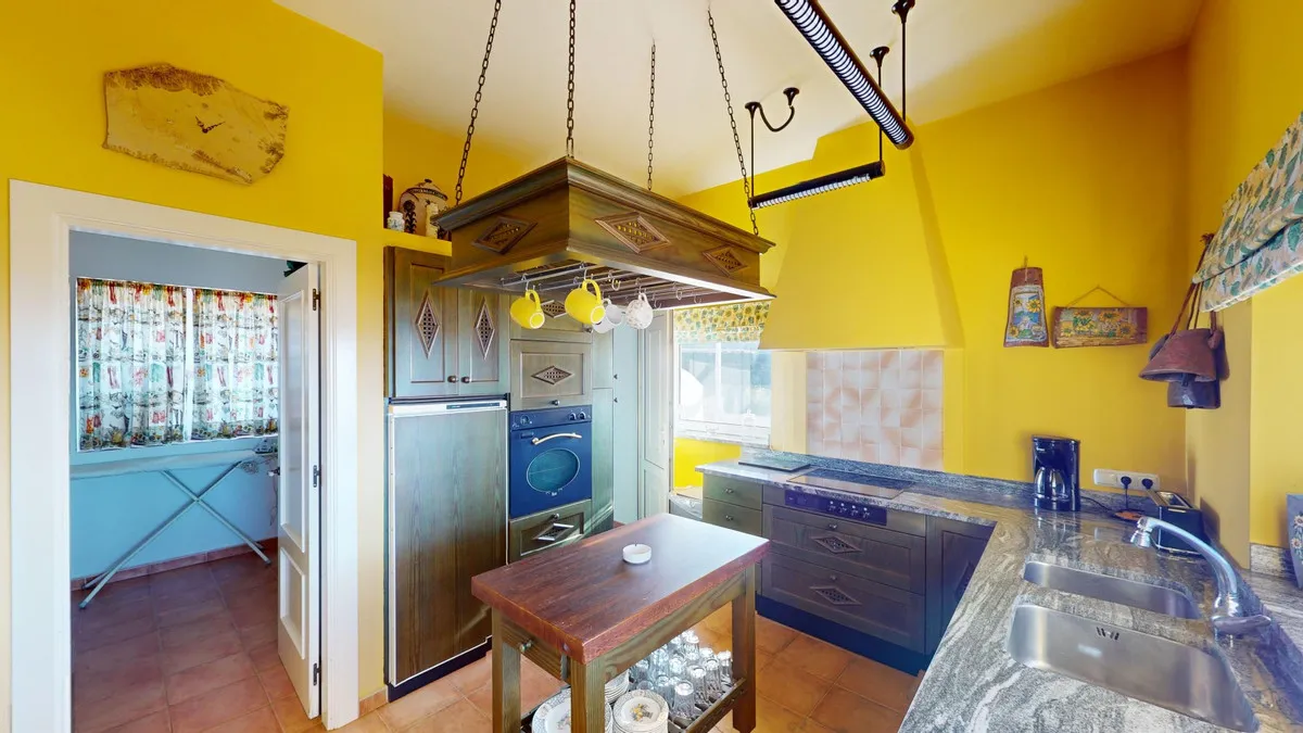 dee3d264-3699-49fb-8d94-92e4143337e8