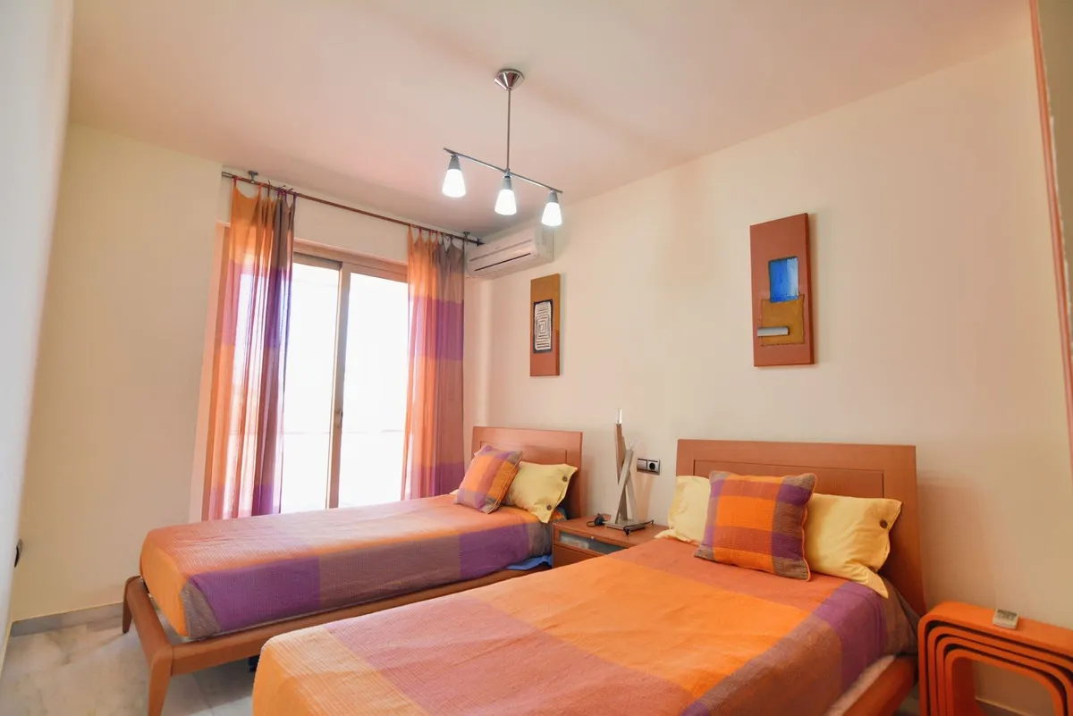 bc8e8350-135c-4dbd-9e25-0635e273965a