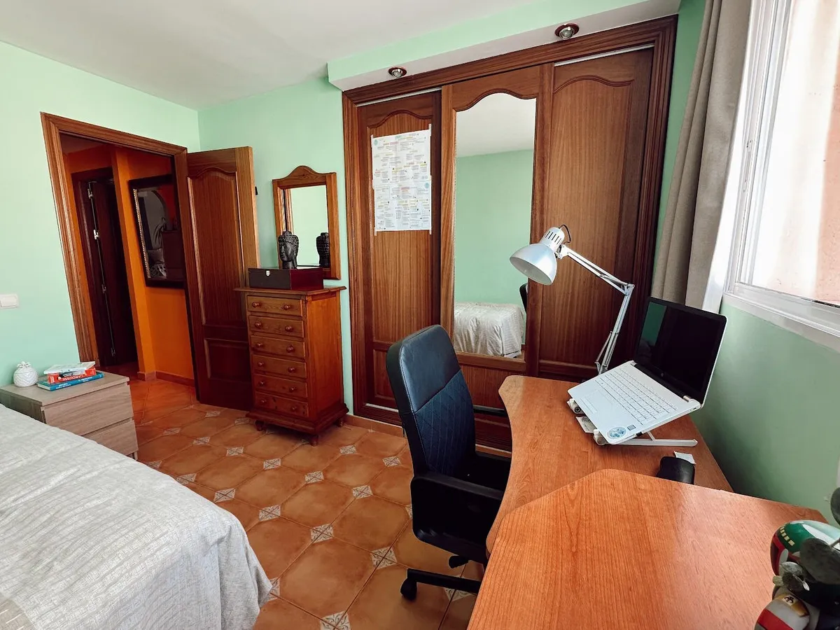 339ace92-2c1e-48ee-8c3a-0553a3682e27