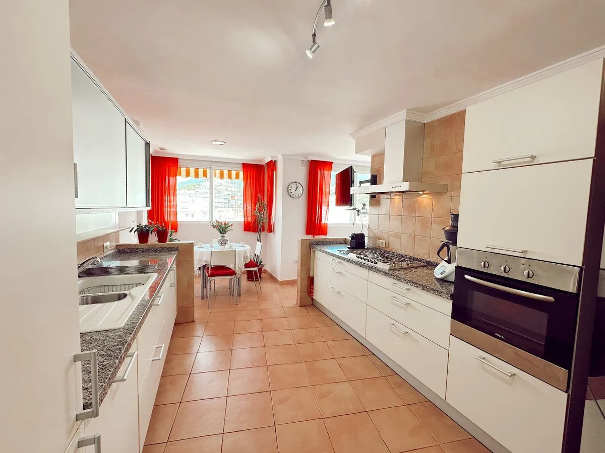 4012540c-8a4d-4da9-8a34-768569e2cae0