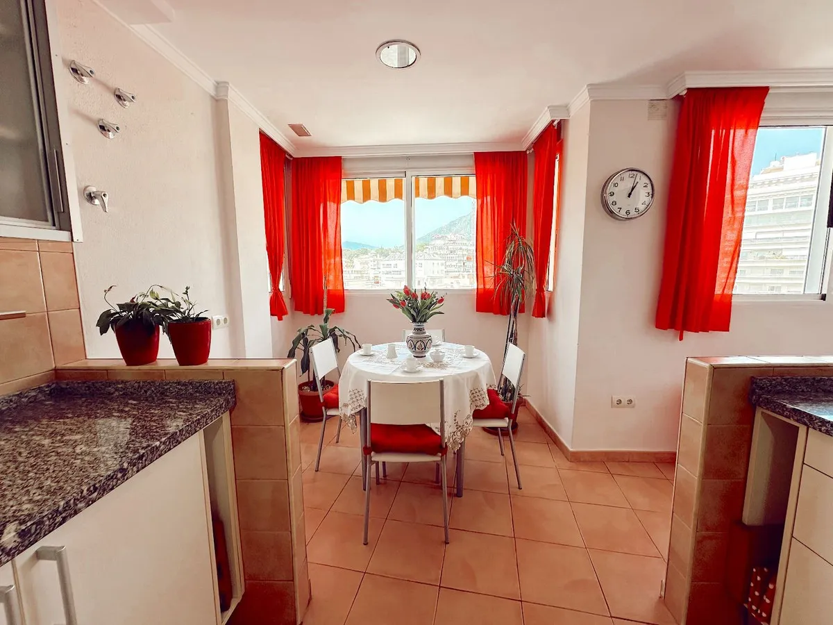 b7b42195-c0dd-4f0b-9345-c032c5659c84