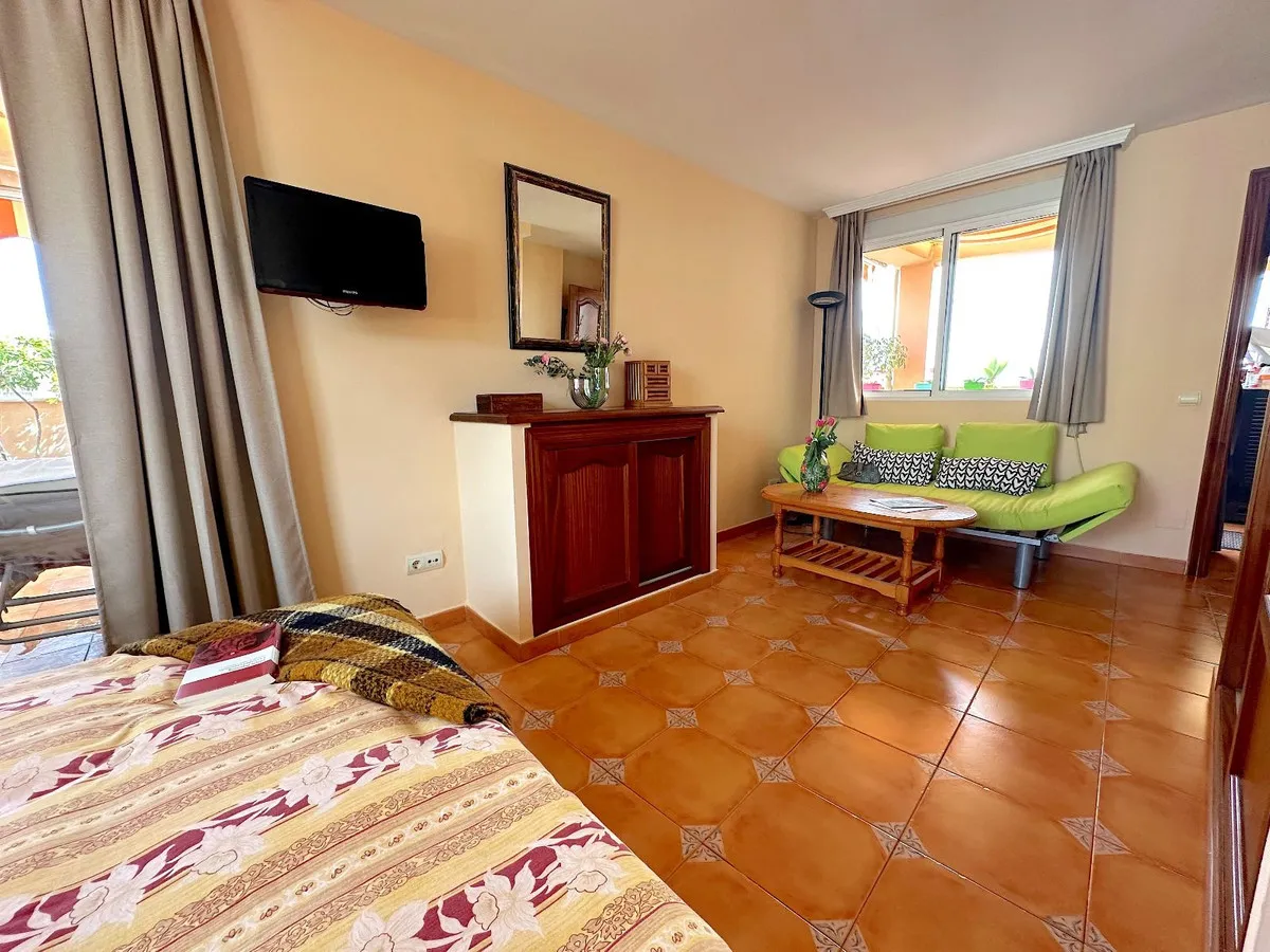 d88835fc-0f93-43d5-91c8-e90a79bfa108