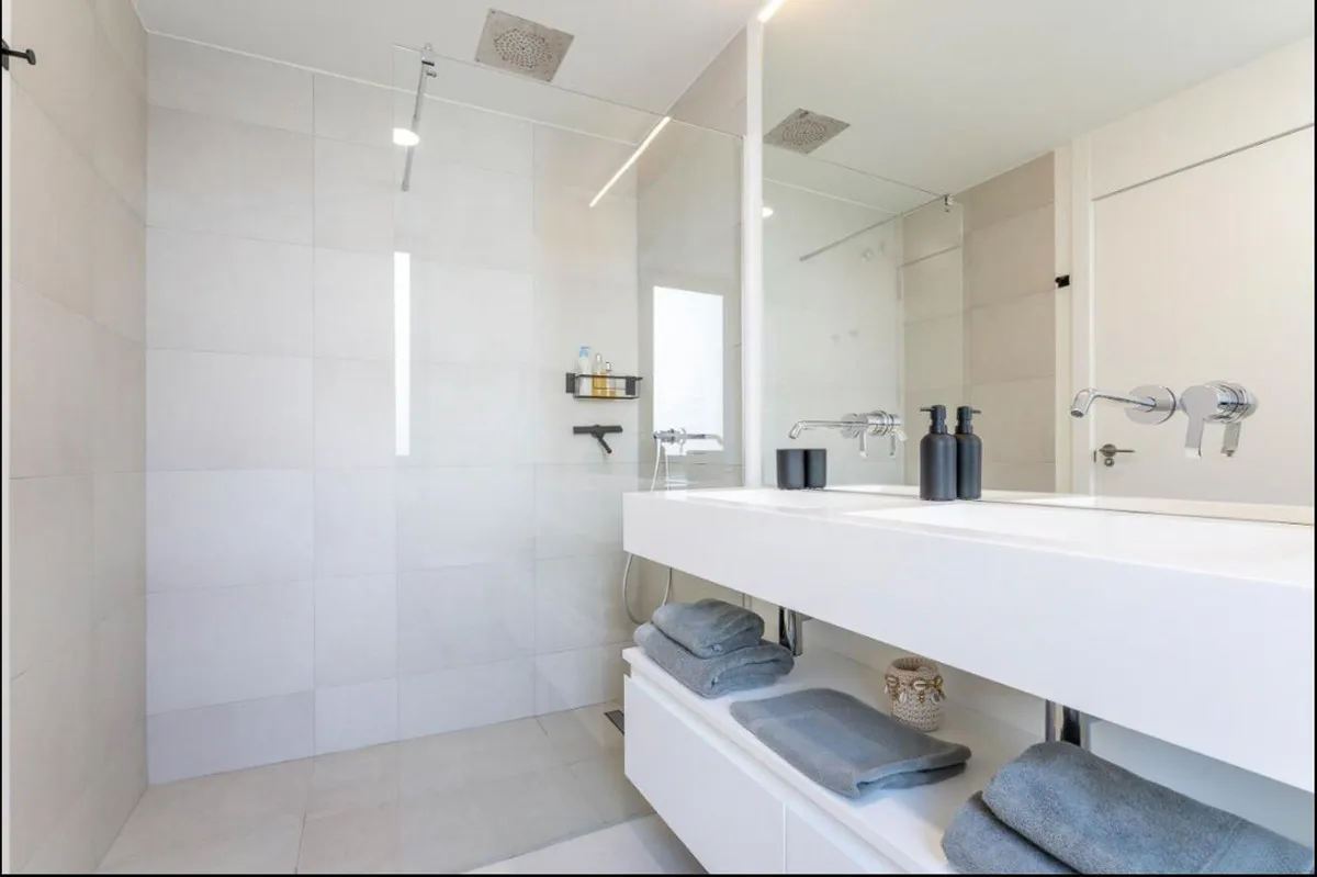 3a41543d-219a-4f12-a2ee-4da36c08c6a0