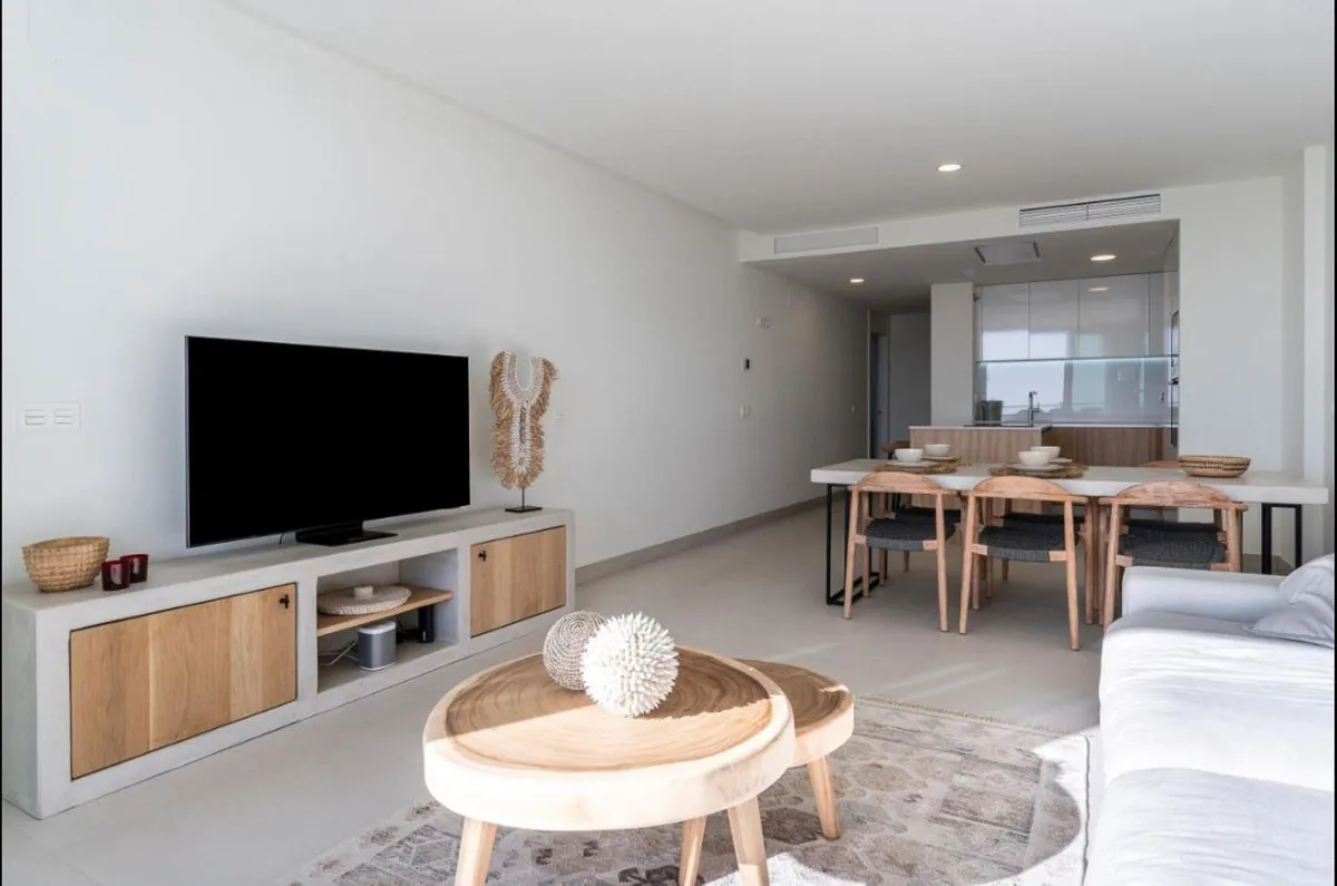 54cf157f-5d8c-44d4-bd1a-10f89e7c3e53