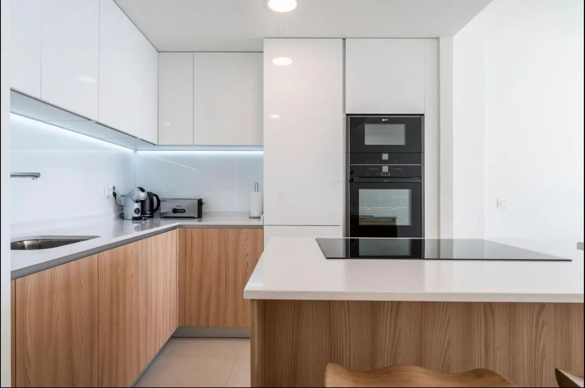 8a5bb3dd-d728-4f6f-8c4b-d56e96f229e7