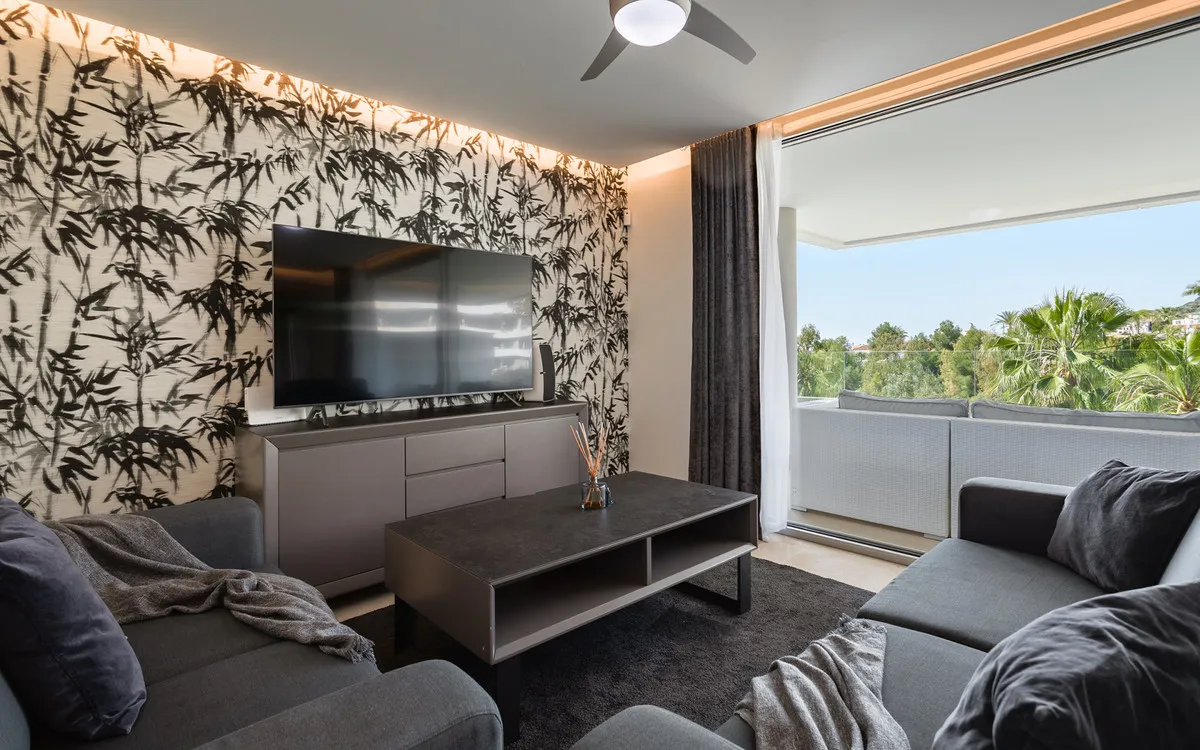 fd2e36ce-6700-410d-8c85-a5c38ee56289